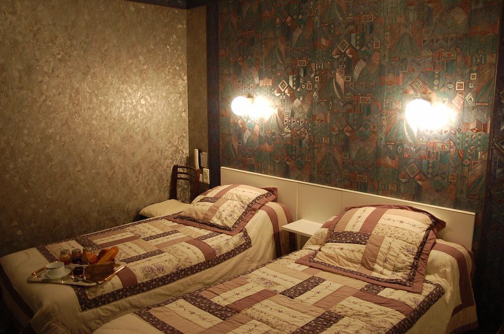 Auberge Saint Fleuret Естен Екстер'єр фото