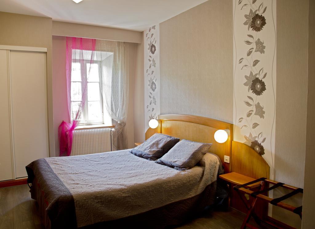 Auberge Saint Fleuret Естен Екстер'єр фото